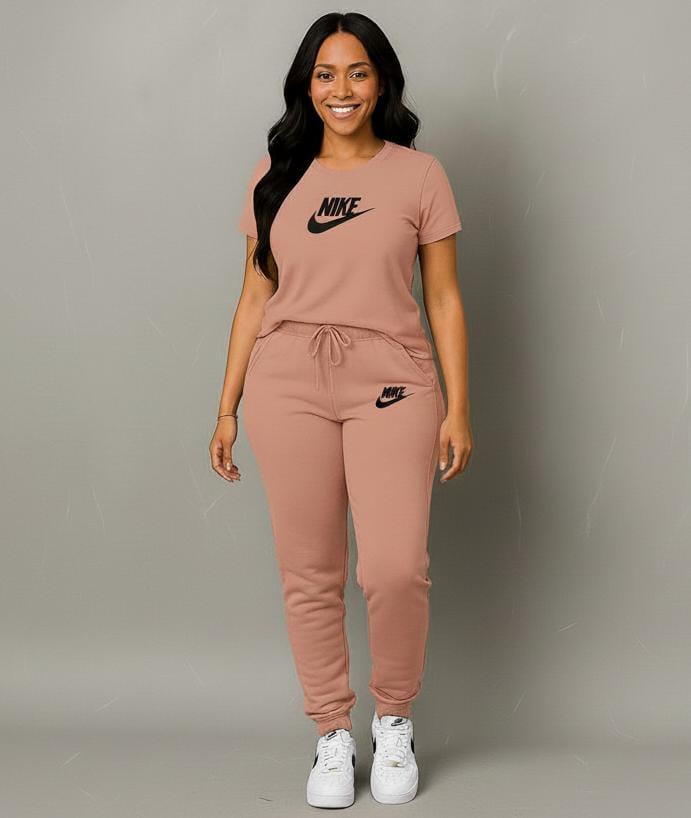 Women’s Logo T-Shirt & Jogger Set