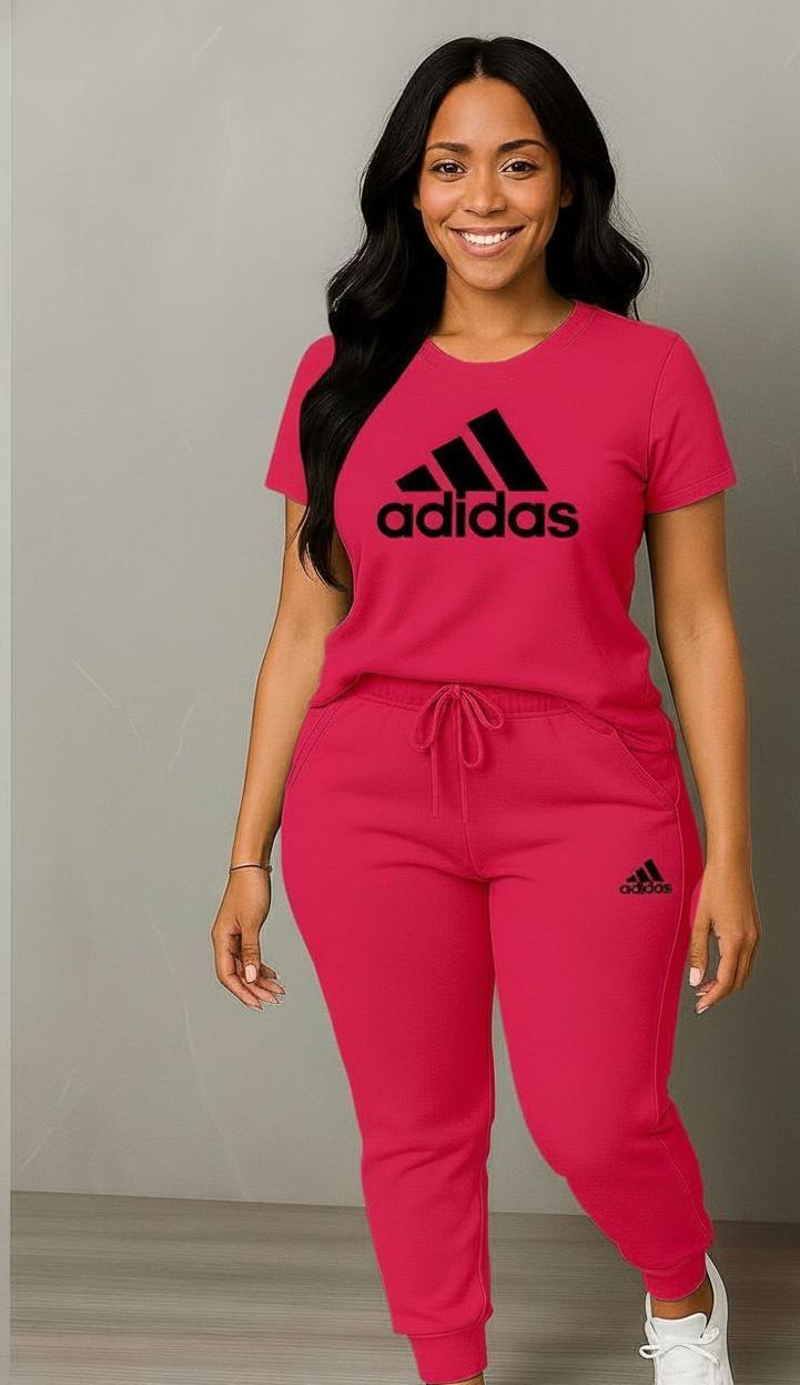 Women Logo T-Shirt & Jogger Set