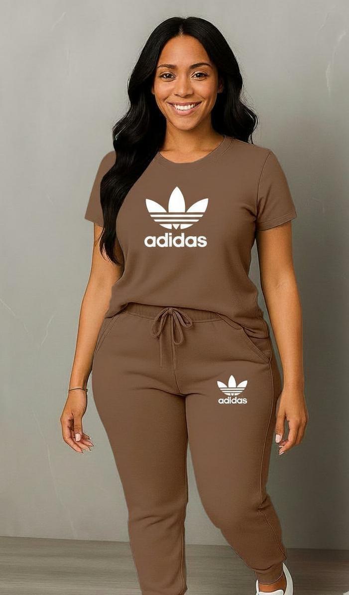 Women Logo T-Shirt & Jogger Set