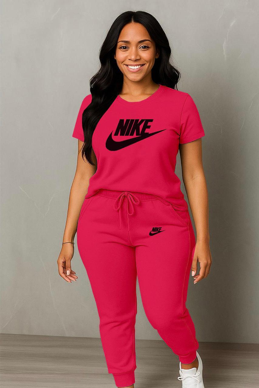 Women’s Logo T-Shirt & Jogger Set